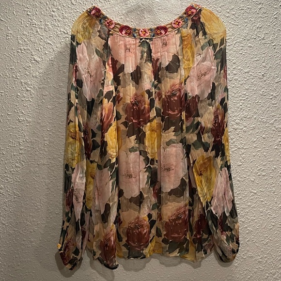 Sundance Boho Style Floral 100% Cupro Lined with Embroidered Trim Blouse. - Picture 3 of 5